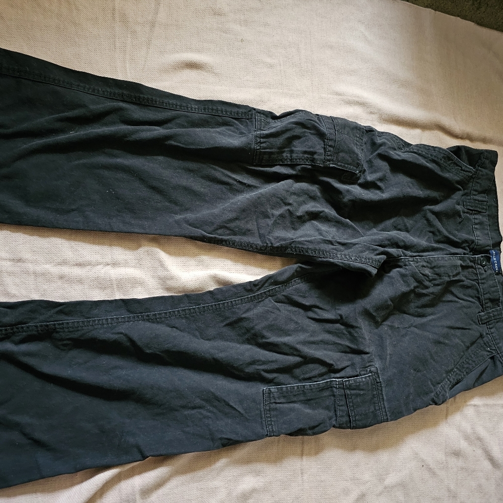 2 pair Mens Falls Creek jeans. Size 38x30